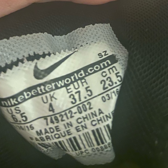 Nike sneakers 6.5 us ,37.5 eur - Picture 3 of 3